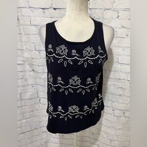 Ann Taylor loft Vintage Soft blue sleeveless top With Flowers Size Medium